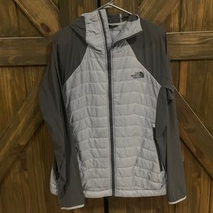 North face Progressor insulated Jacket .